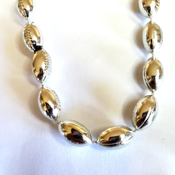 COPY - VTG Fashion Sports Jewelry Unisex Silvertone Football Necklace Sports Fa… - Picture 5 of 5